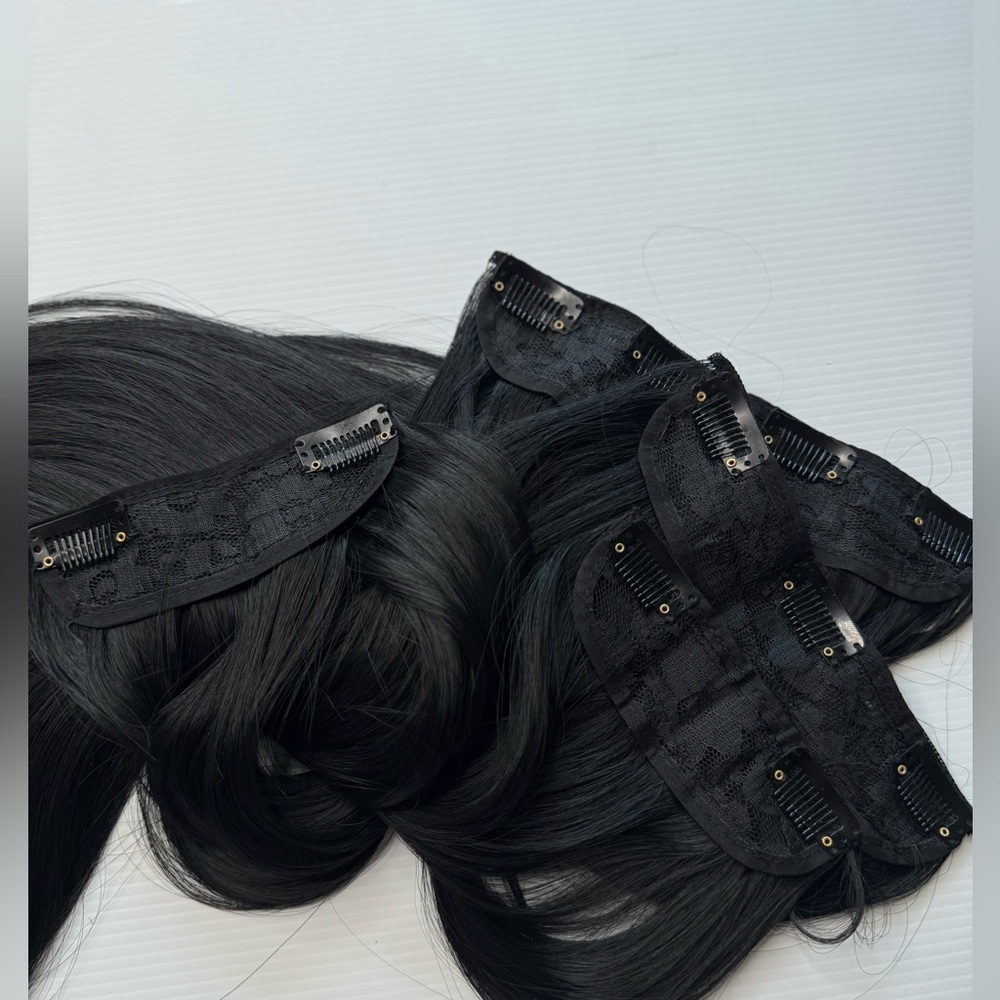 Black 4 Thick pieces Hair Extensions 24 In - Human hair Mix Blend